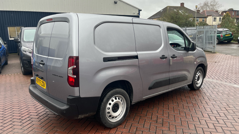 Peugeot Partner Long Diesel 1.5 BlueHDi 100 Professional Plus Van